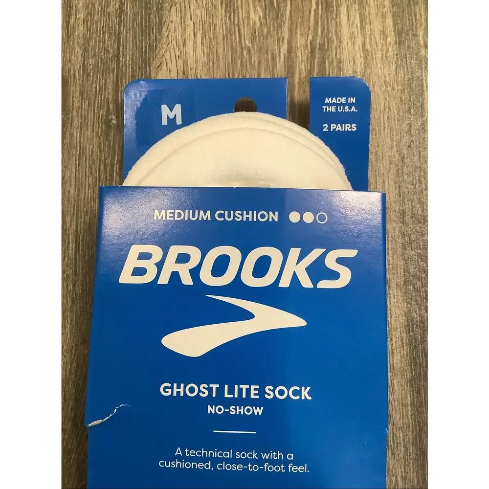 Brooks Unisex Medium White 2-Pack Ghost Lite Athleisure No Show Socks D2-8